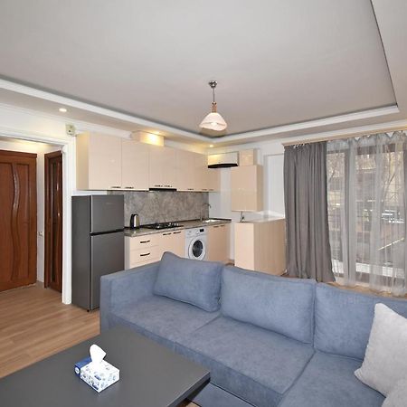 19Tumanyan Excellent Apartment In The Centre Of Capital Yerevan Exterior photo